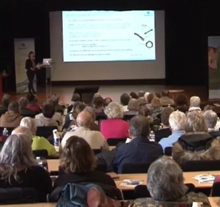 Conférence à Roux